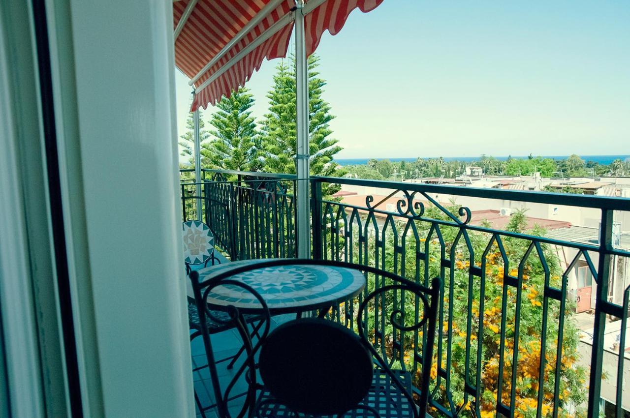 Attico Rooms Giardini Naxos Exterior photo